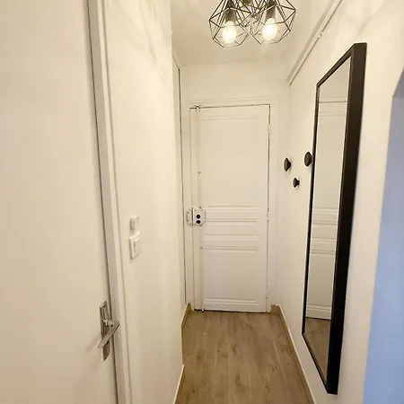 Lejlighed Parisian 4 People - Marais Metro Center *