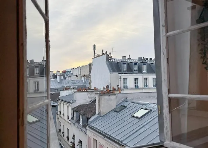 Parisian 4 People - Marais Metro Center * Paříž